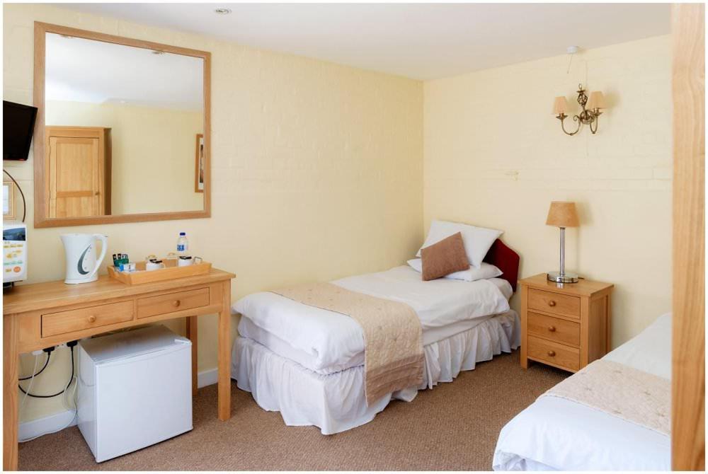 Kingfisher Barn Bed & Breakfast Abingdon-on-Thames Exterior foto